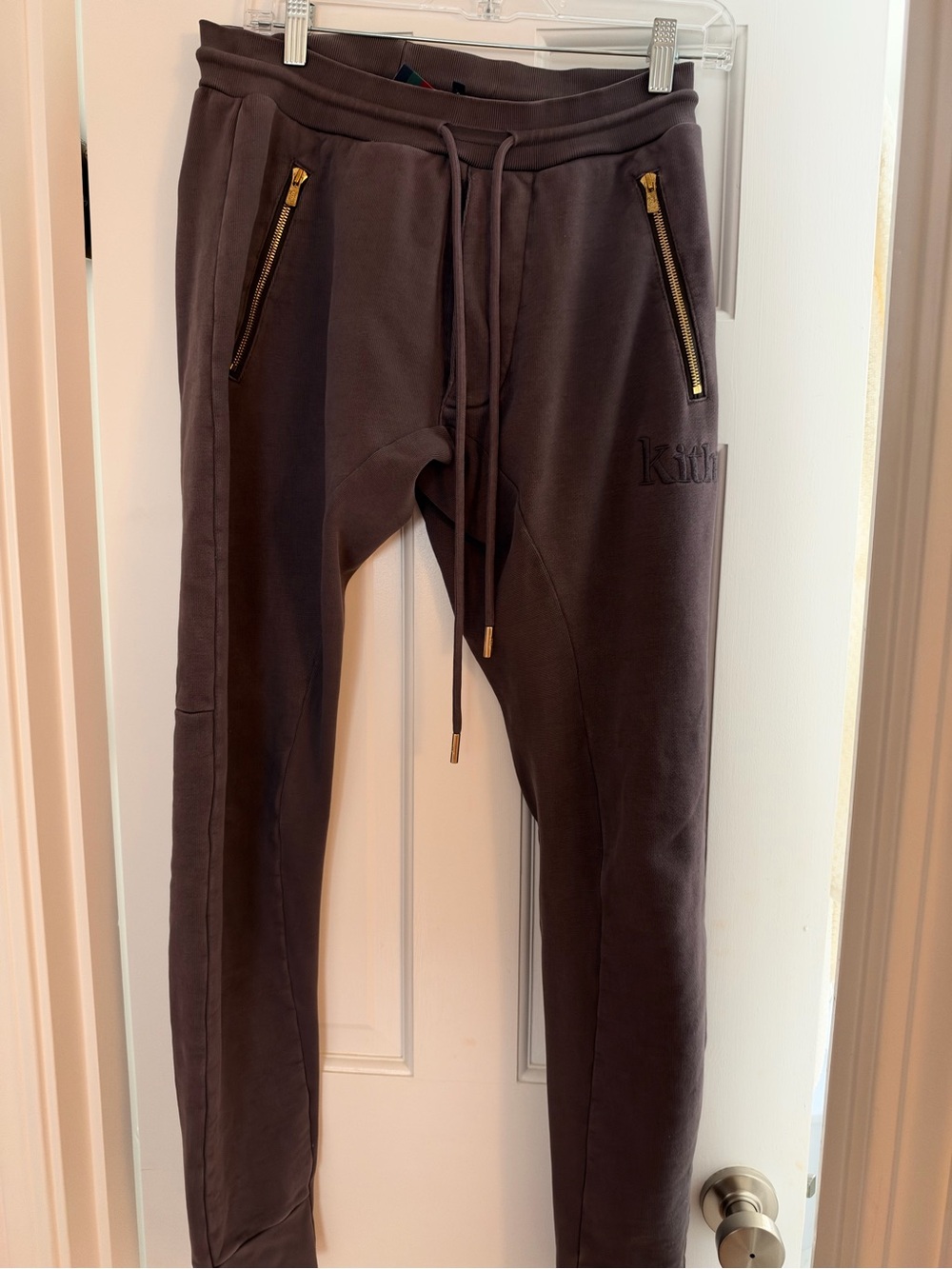 KITH Man’s Dark gray Drawstring Jogger Pants with Zip Pockets